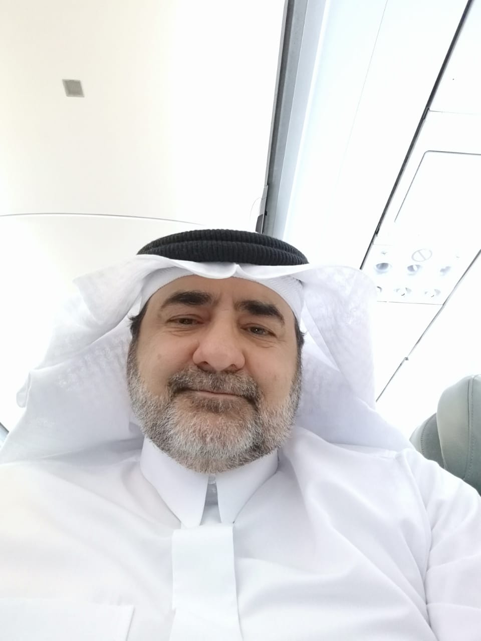 احجز الأن مع دكتور  د. بكر محمد صندقجي - الدكتور بكر صندقجي استشاري طب وجراحة العيون. استشاري طب وجراحة الشبكية والجسم الزجاجي.